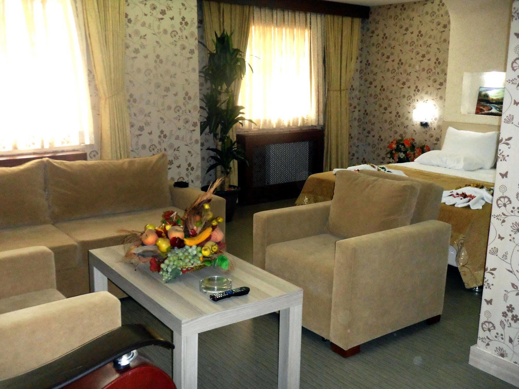 Marinem Hotel Istanbul Bagian luar foto